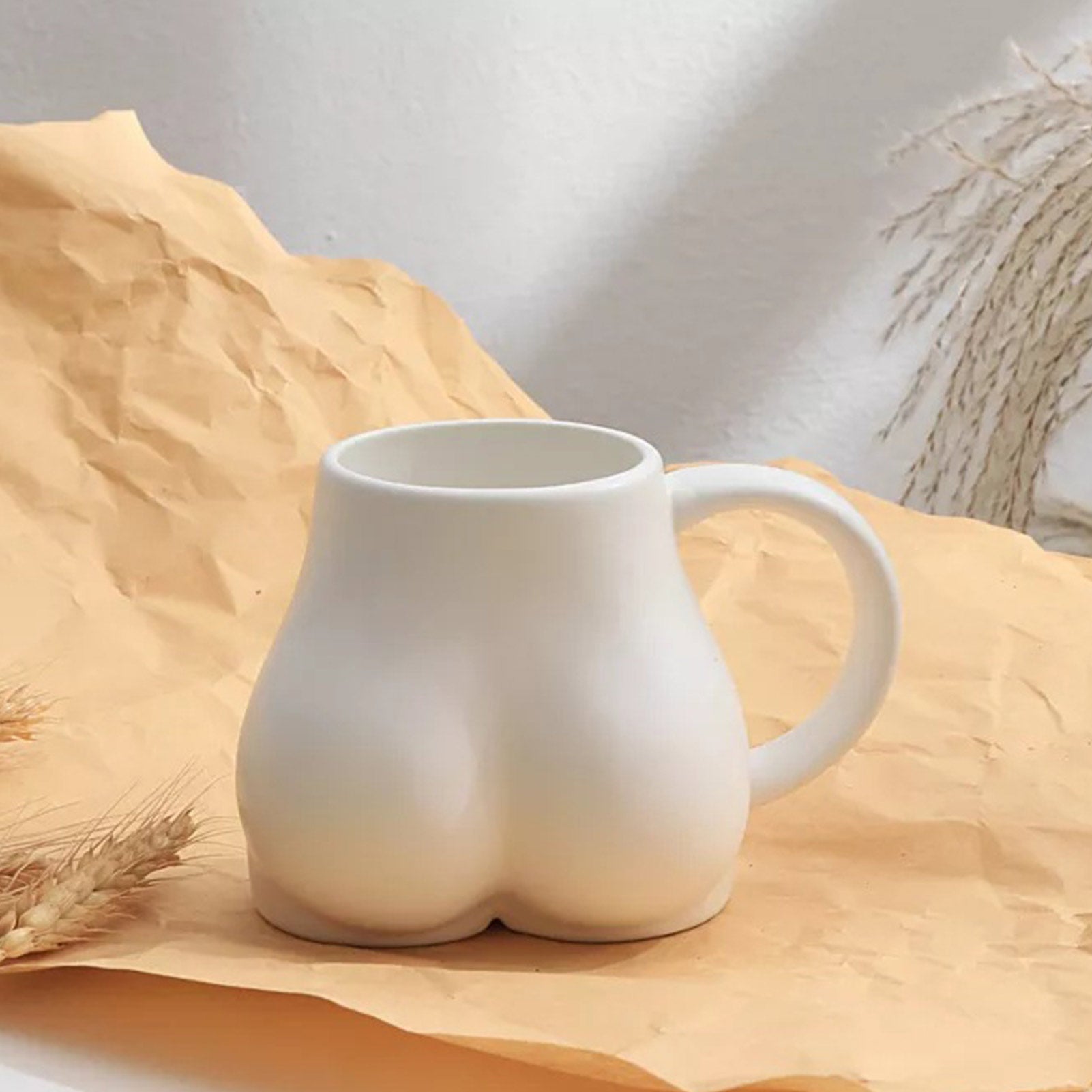 Creative Human Butt Ceramic Mug Handmade Coffee Cups Women Butt Shaped Tea Milk Mug Cup Gifts Home Decor Vase Kitchen Tools